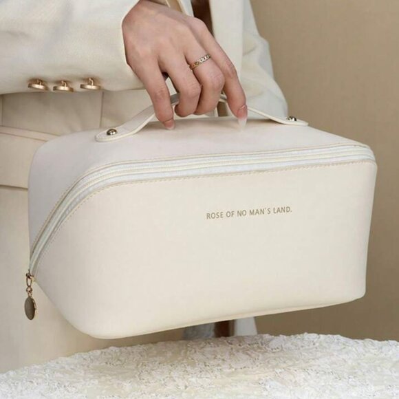 Large Capacity Travel Makeup Pouch NWOT - Picture 1 of 10